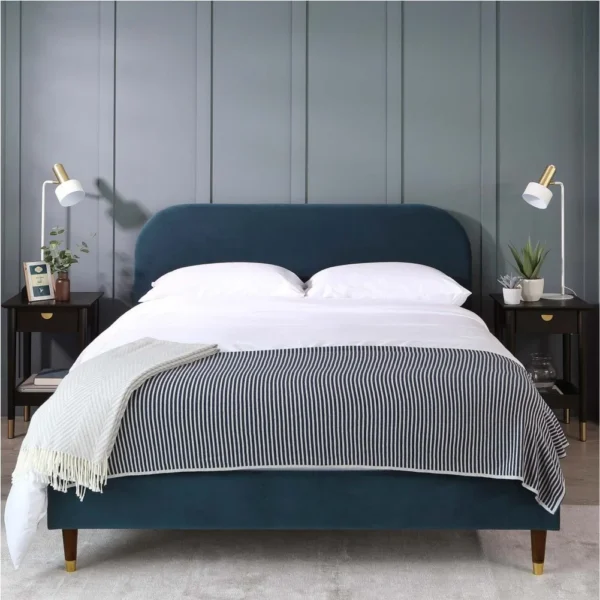 DISPLAY-2 Hampton Upholstered Bed