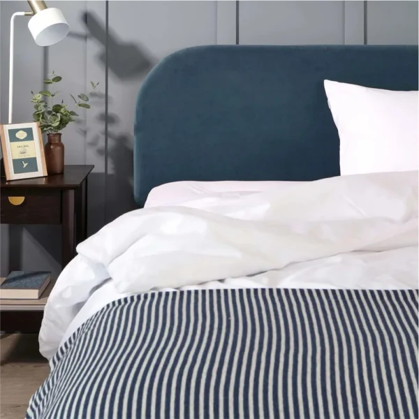 DISPLAY-3 Hampton Upholstered Bed