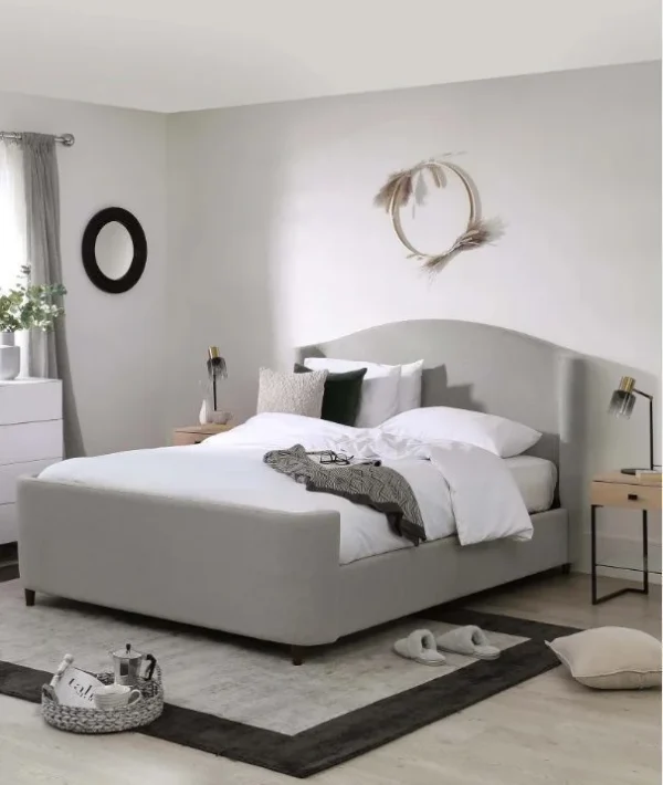 Aida Upholstered Luxury Bed