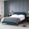 lj Hampton Upholstered Bed